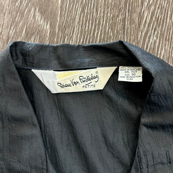 Vintage DVF Black Utility Blouse Size 10 Petite Button Down Top Y2K Minimalist - Picture 8 of 16